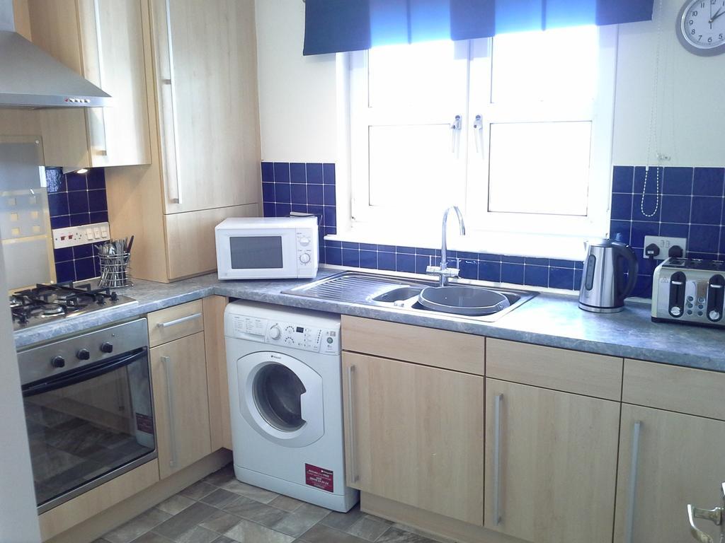 Modern Leith Apartment. エディンバラ エクステリア 写真