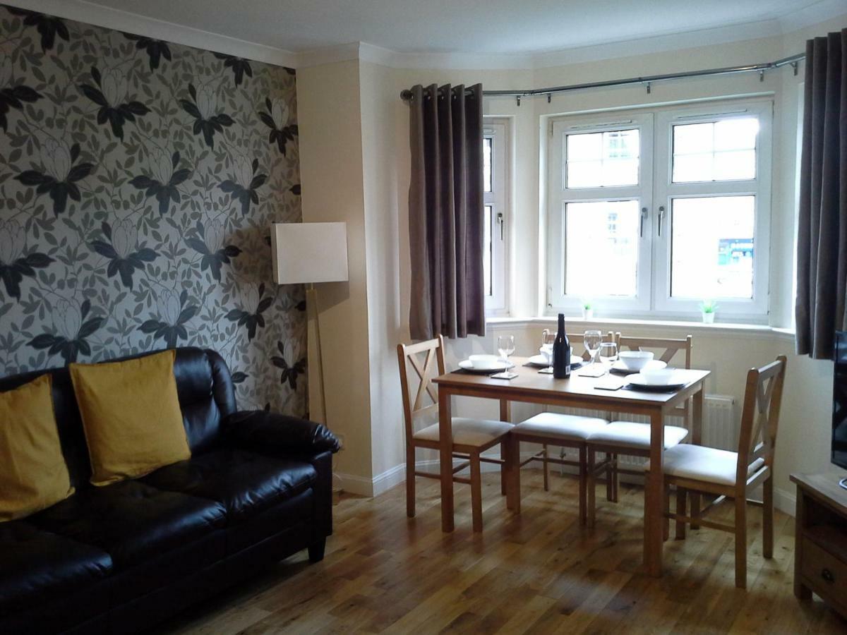 Modern Leith Apartment. エディンバラ エクステリア 写真