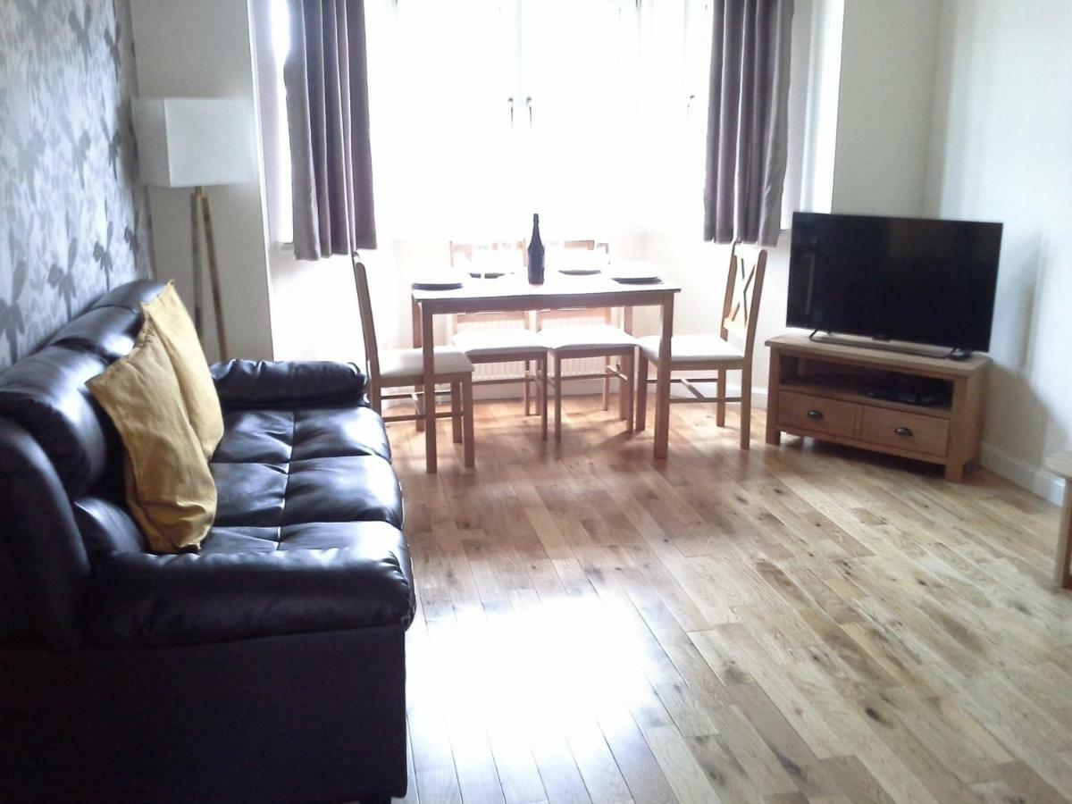 Modern Leith Apartment. エディンバラ エクステリア 写真